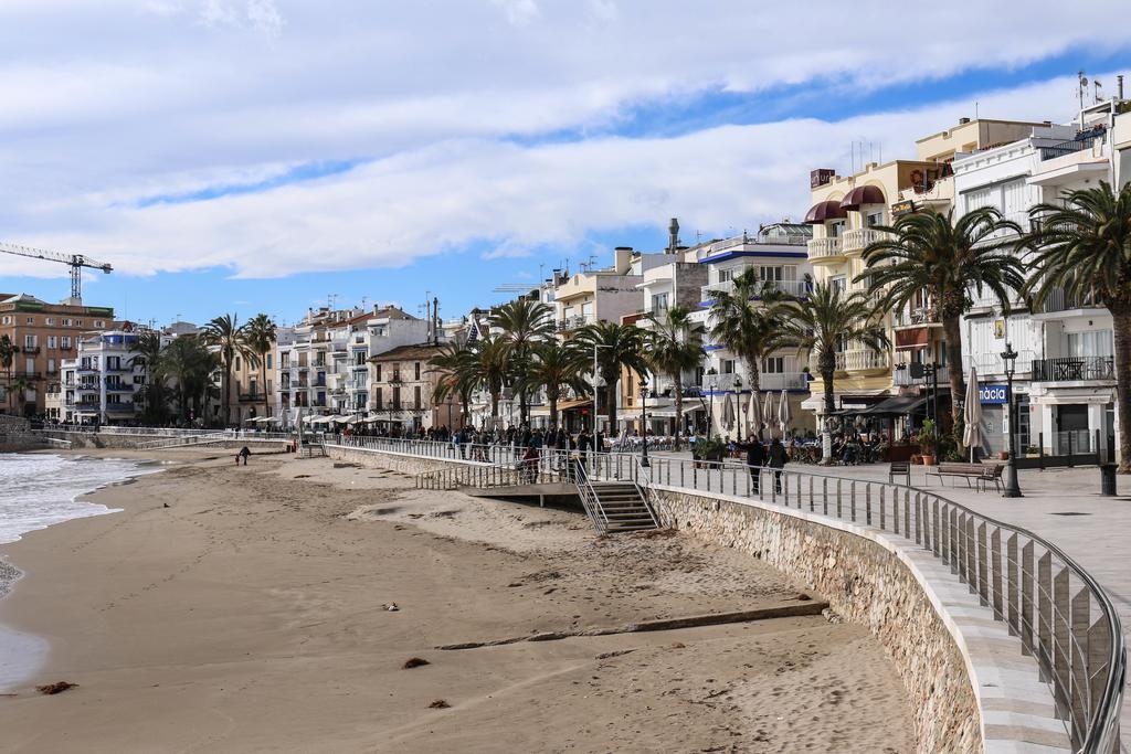 Way To Bcn Sitges Apartman Kültér fotó